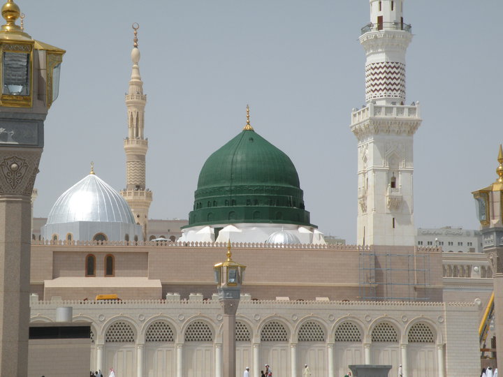 Gumbad e Khizra, the Green Dome of Masjid an-Nabawi, Madina